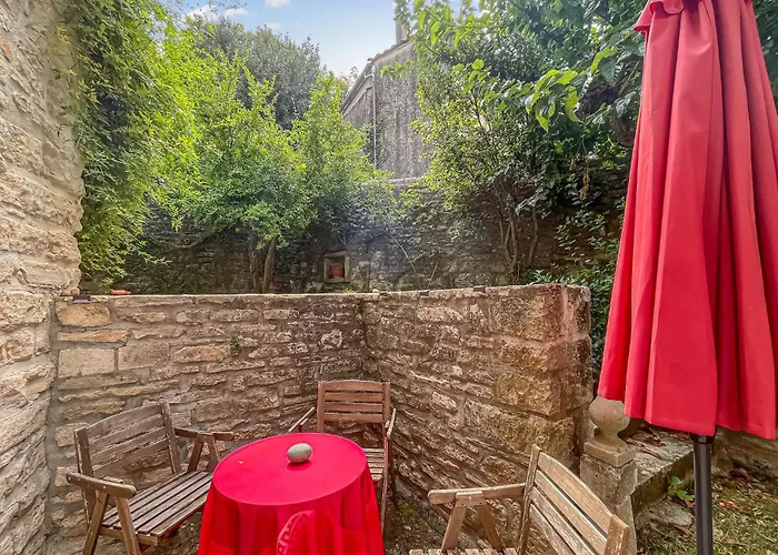 Hébergement de vacances In With Wifi *