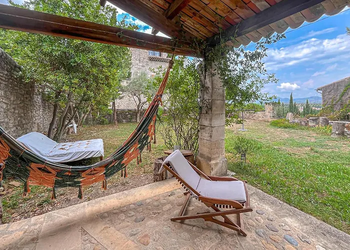 In With Wifi Hébergement de vacances Barjac (Gard)